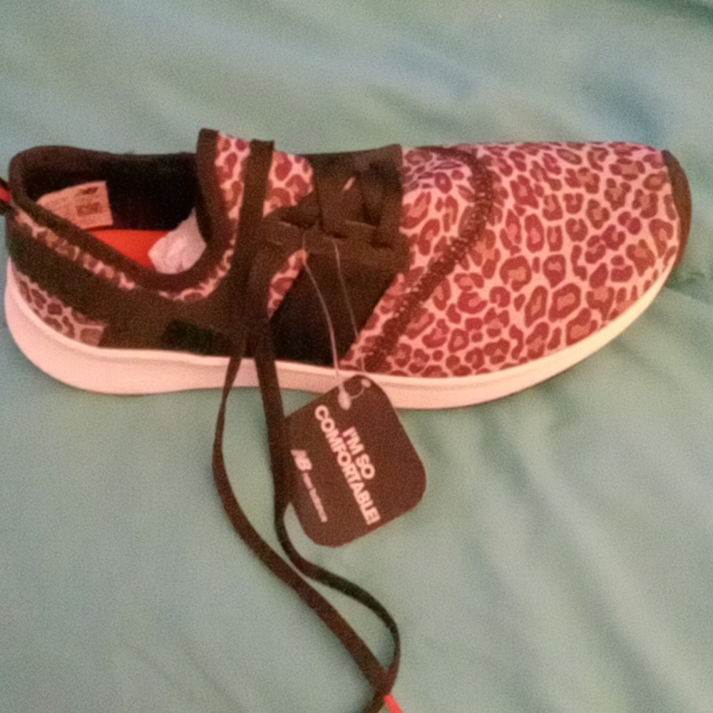 Well i need a left shoe when bought i did not pay attention  only one shoe